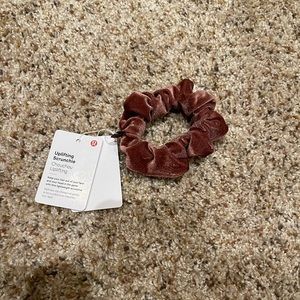 lululemon scrunchie